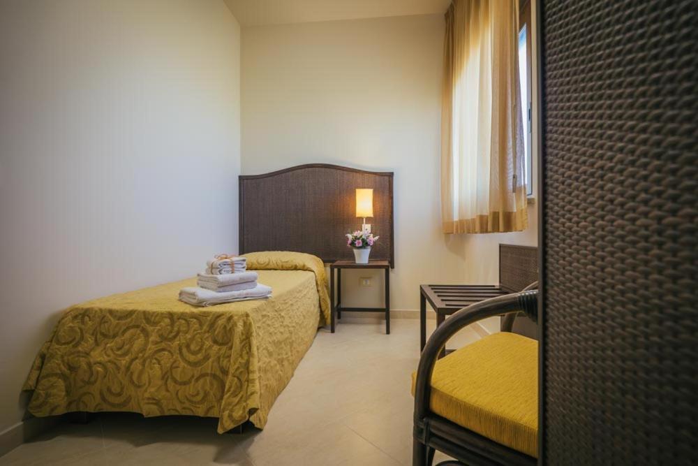 Hotel Costa Azul Balestrate ภายนอก รูปภาพ