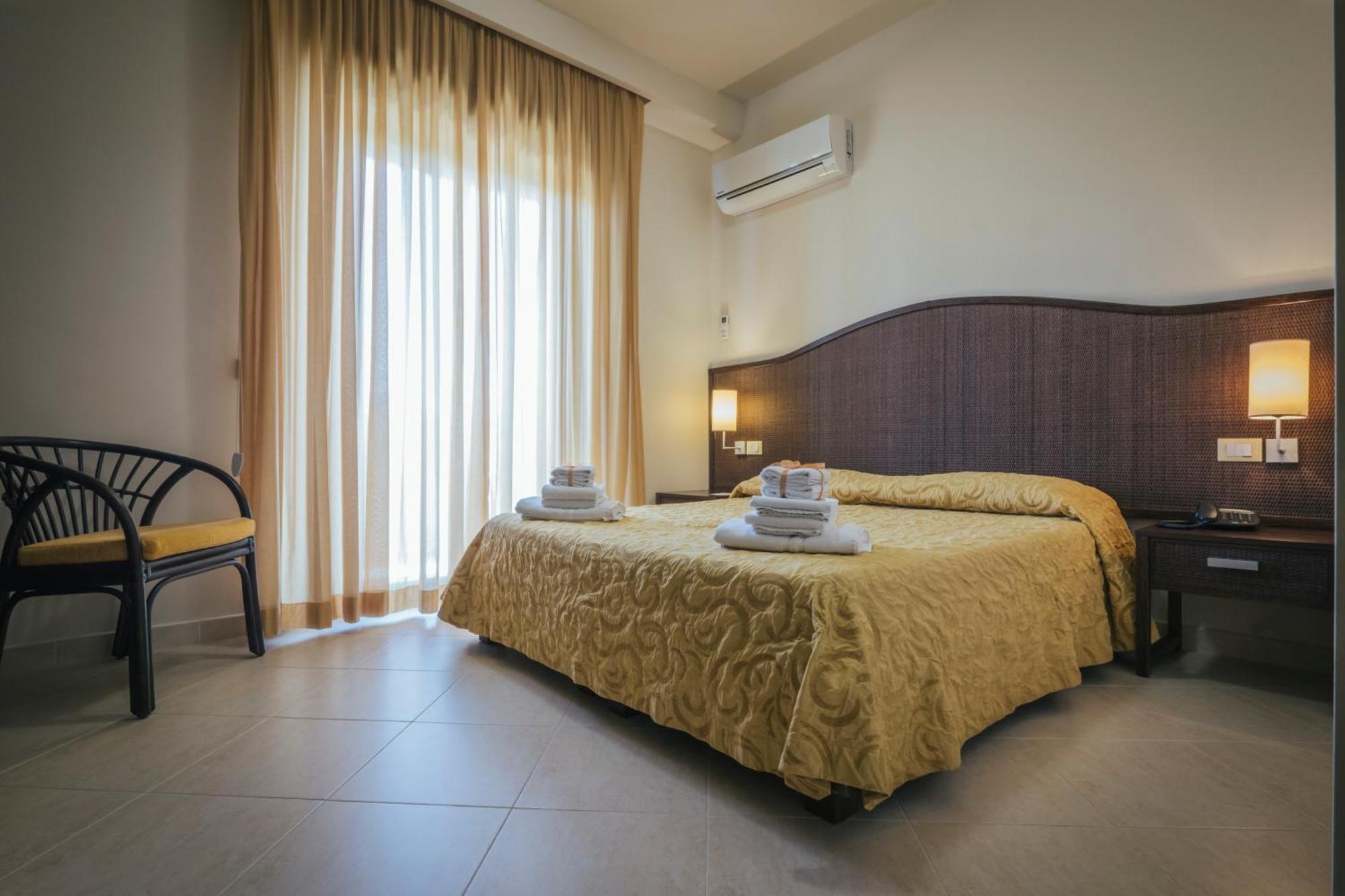 Hotel Costa Azul Balestrate ภายนอก รูปภาพ