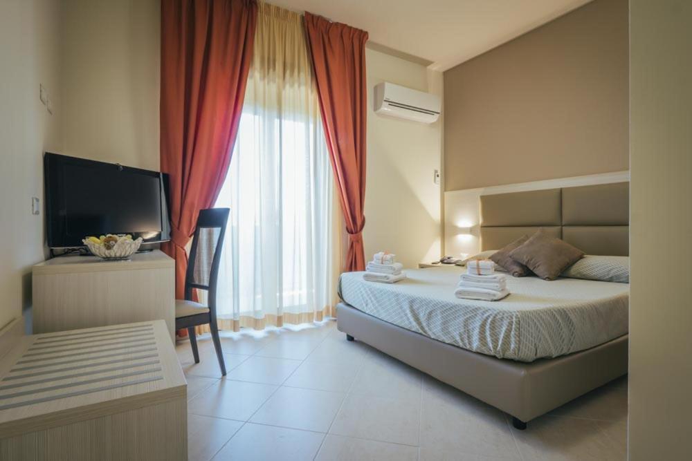 Hotel Costa Azul Balestrate ภายนอก รูปภาพ